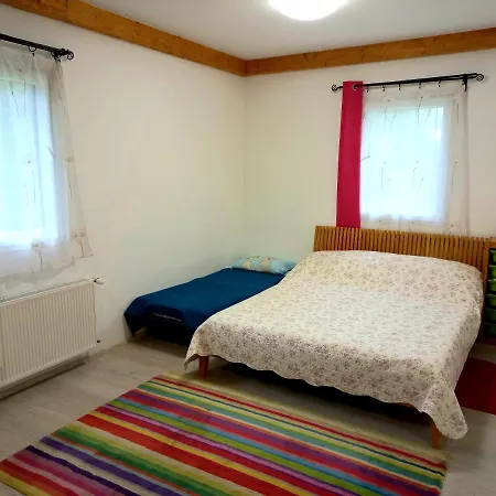 Apartman S Terasou V Prirode 15 Min Z Centra Prahy Apartman Prága